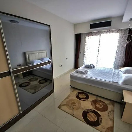 Azura Park Apartment *