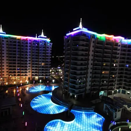 Azura Park
